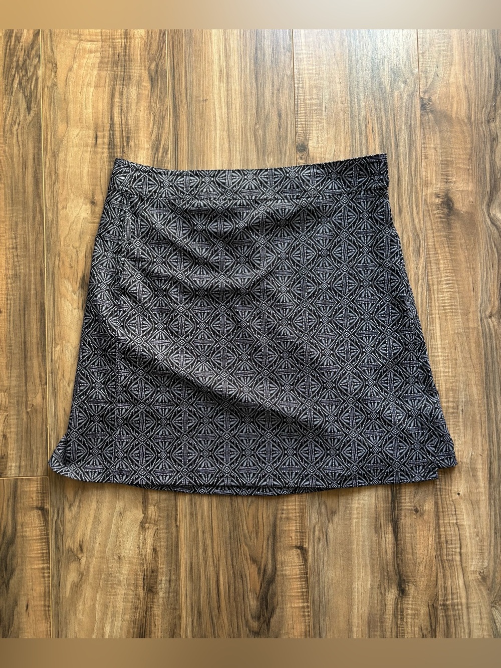 RipSkirt Hawaii Black Pearl Batik Wrap Skirt Size Medium Length 19”